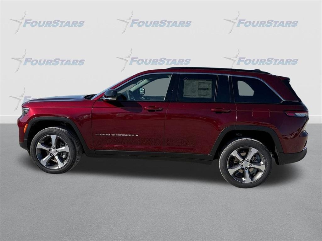 new 2025 Jeep Grand Cherokee car, priced at $47,162