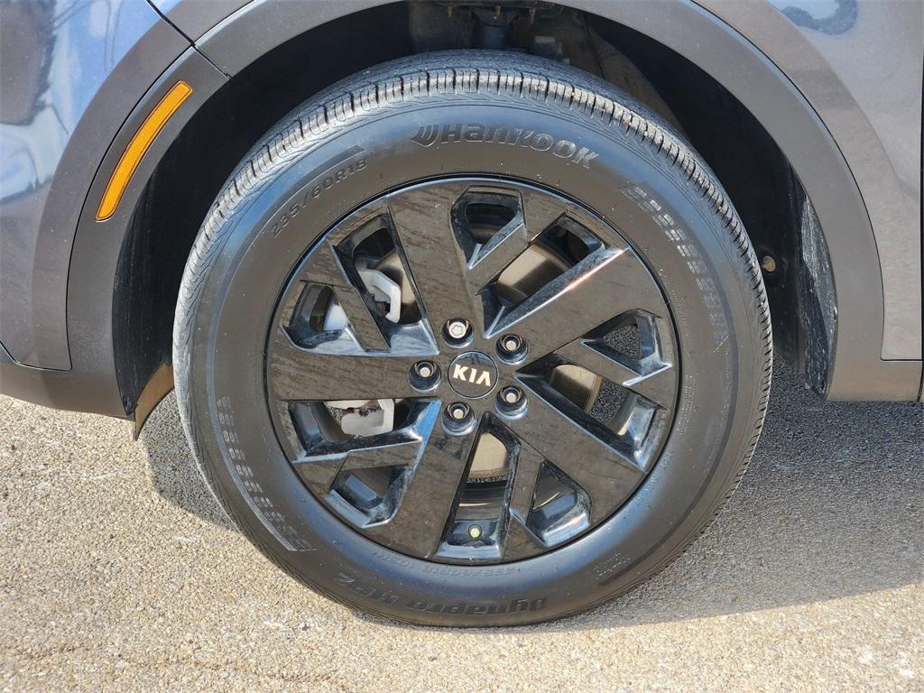 used 2021 Kia Sorento car, priced at $23,365