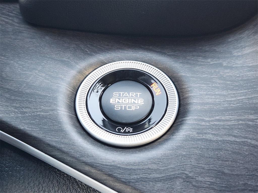 new 2025 Jeep Grand Cherokee car, priced at $46,839