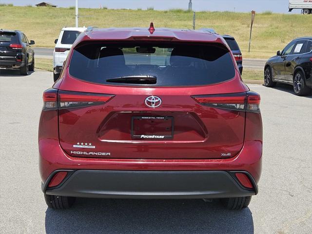 used 2020 Toyota Highlander car, priced at $27,836