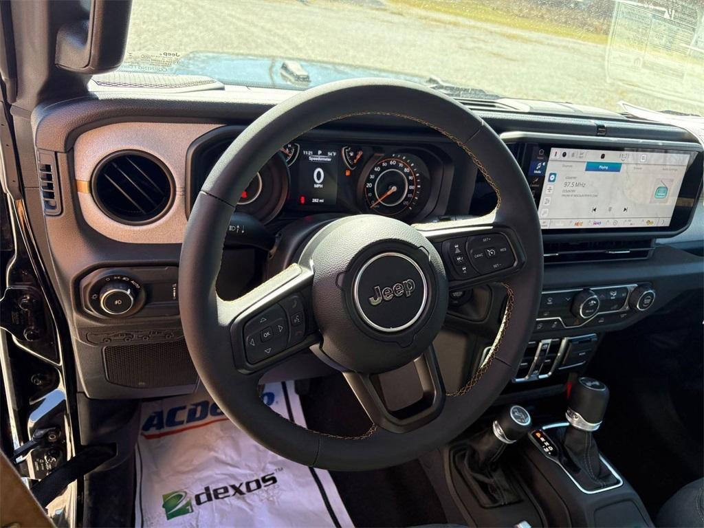new 2025 Jeep Wrangler car, priced at $43,168