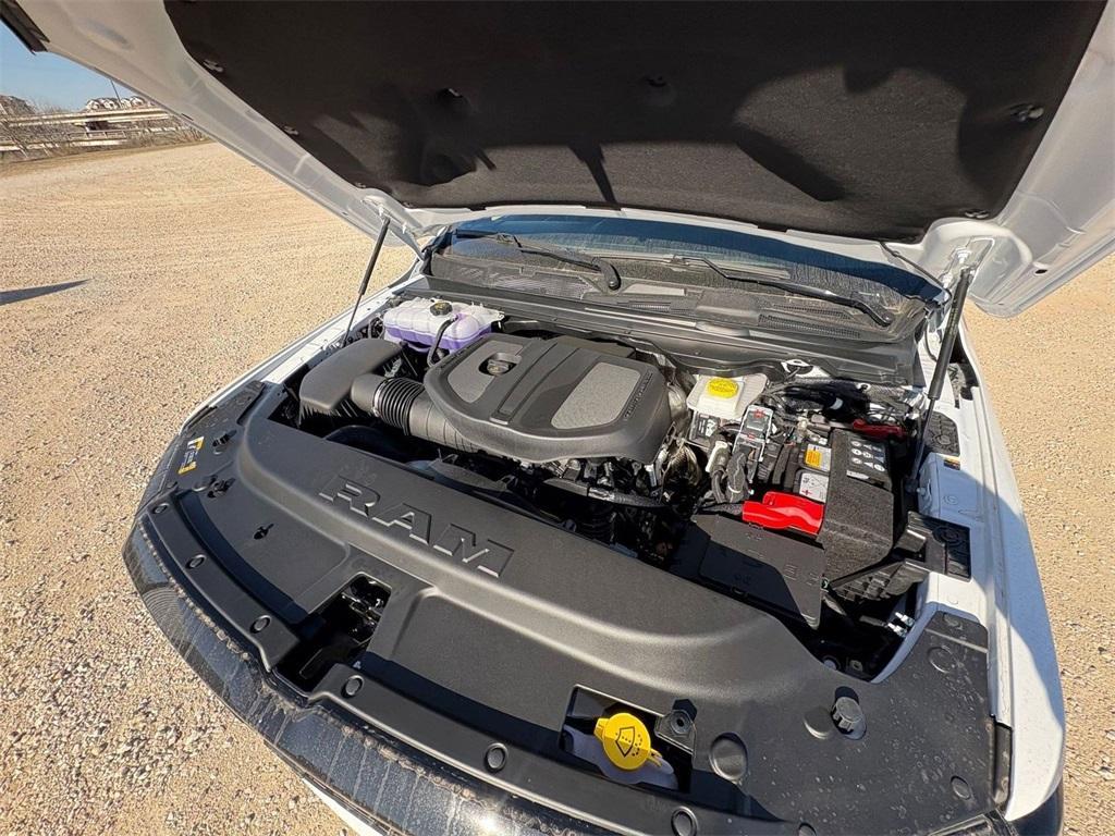 new 2025 Ram 1500 car, priced at $49,322
