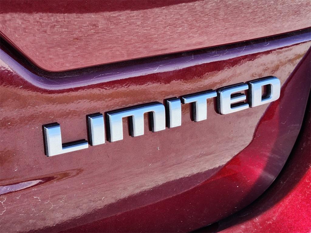 new 2025 Jeep Grand Cherokee car, priced at $45,521