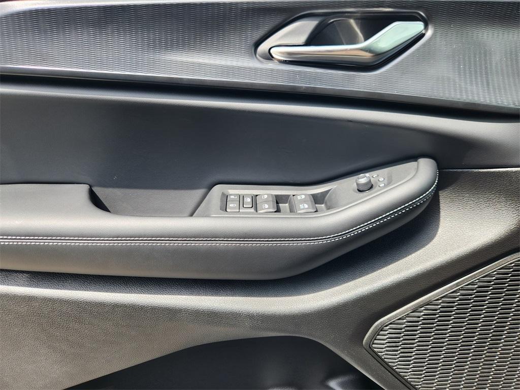 new 2025 Jeep Grand Cherokee L car, priced at $42,498