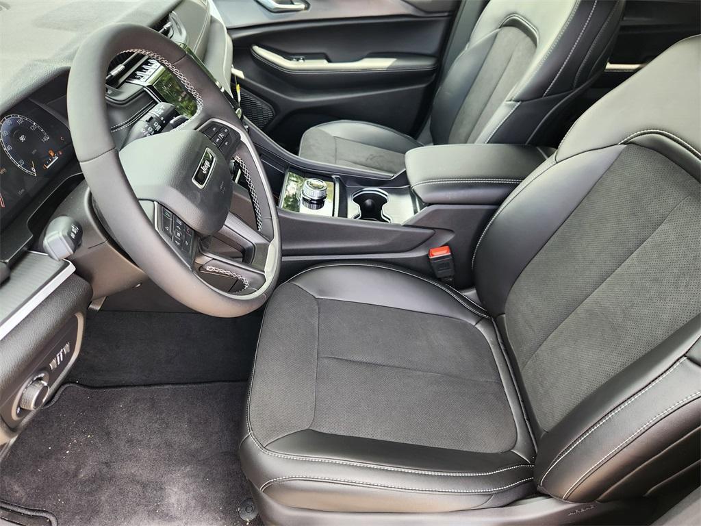 new 2025 Jeep Grand Cherokee L car, priced at $42,498