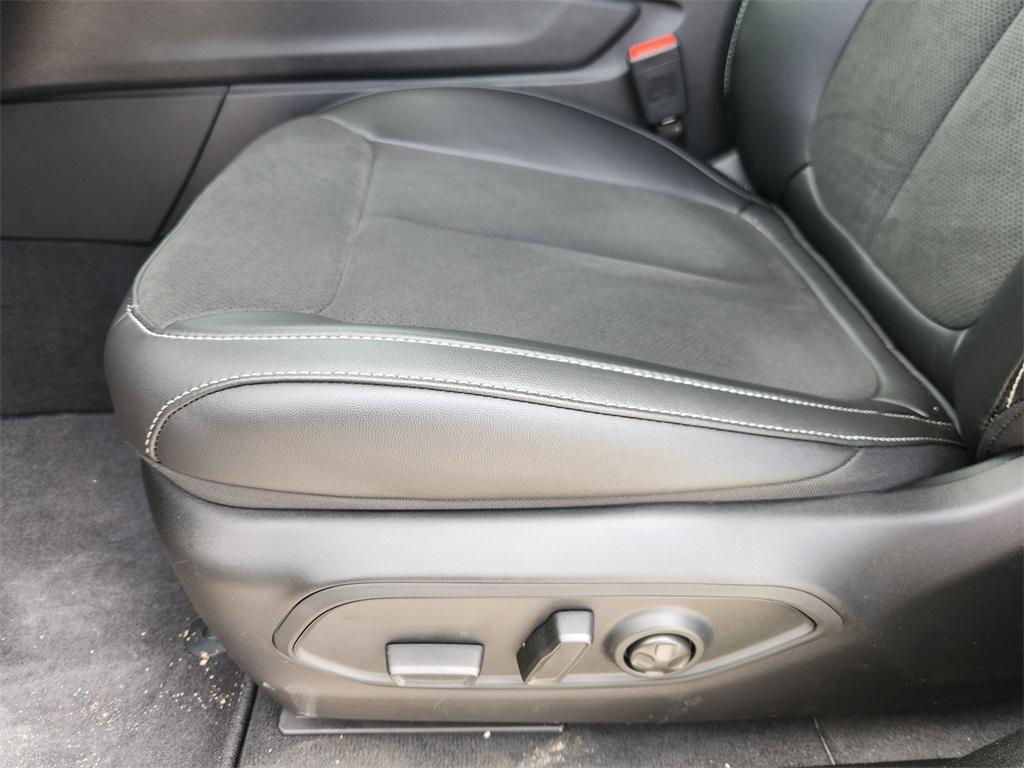 new 2025 Jeep Grand Cherokee L car, priced at $42,498