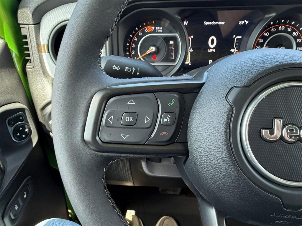 new 2025 Jeep Wrangler car, priced at $47,692