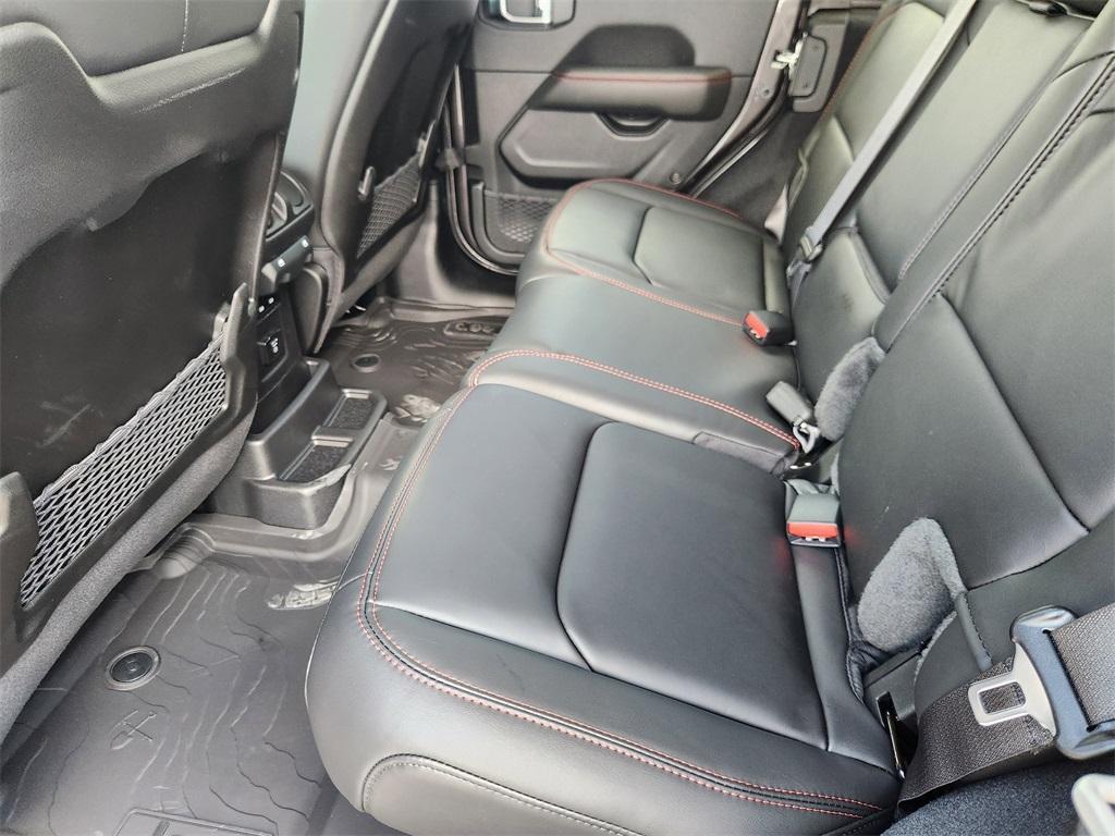new 2025 Jeep Wrangler car, priced at $61,180