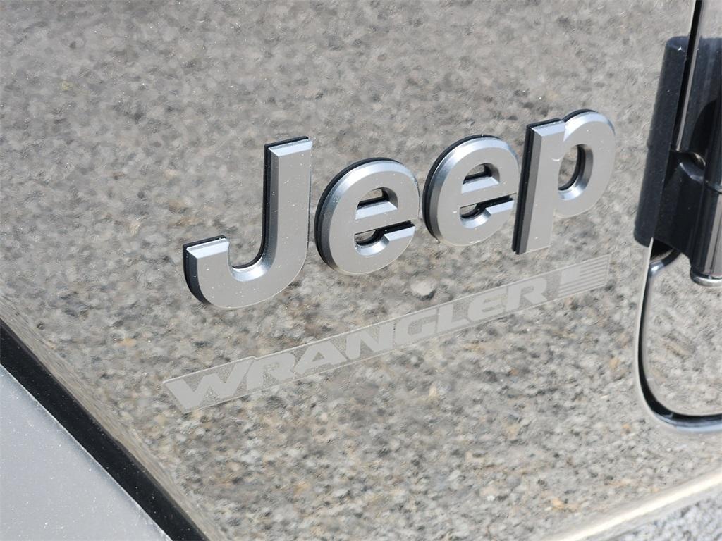 new 2025 Jeep Wrangler car, priced at $47,940
