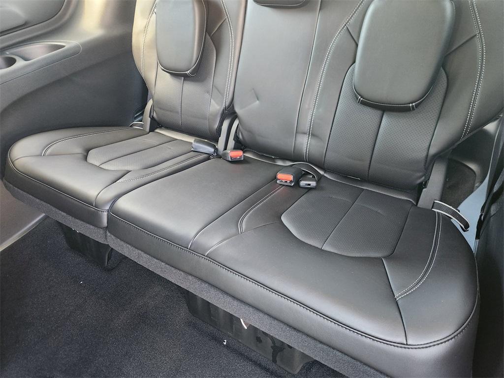 new 2026 Chrysler Pacifica car, priced at $40,918