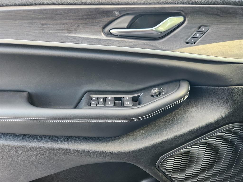 new 2025 Jeep Grand Cherokee L car, priced at $46,807