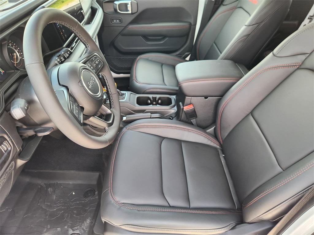 new 2025 Jeep Wrangler car, priced at $59,780