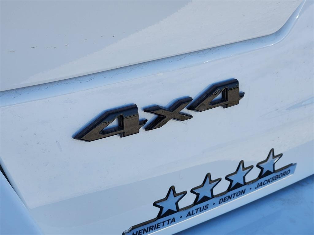 new 2025 Jeep Grand Cherokee car, priced at $46,321