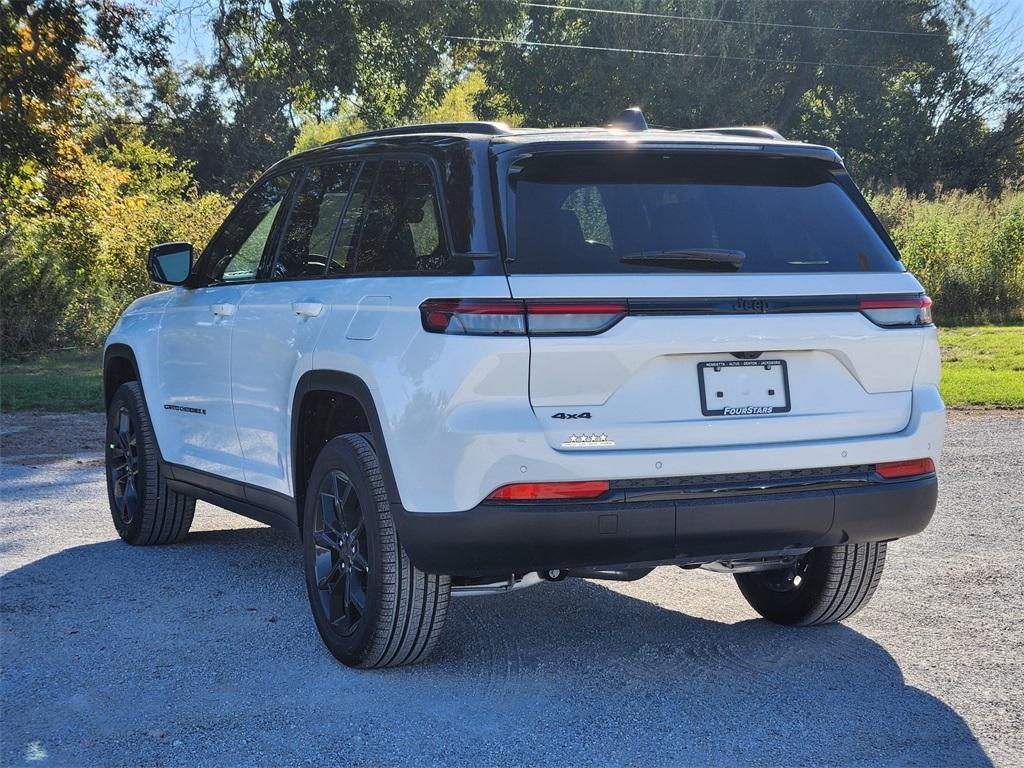new 2025 Jeep Grand Cherokee car, priced at $46,321