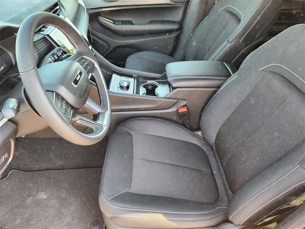 new 2025 Jeep Grand Cherokee L car, priced at $35,146