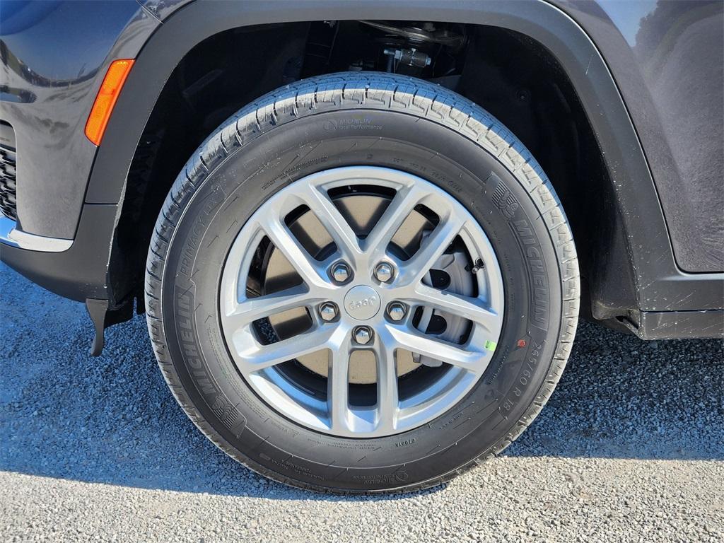 new 2025 Jeep Grand Cherokee L car, priced at $35,146