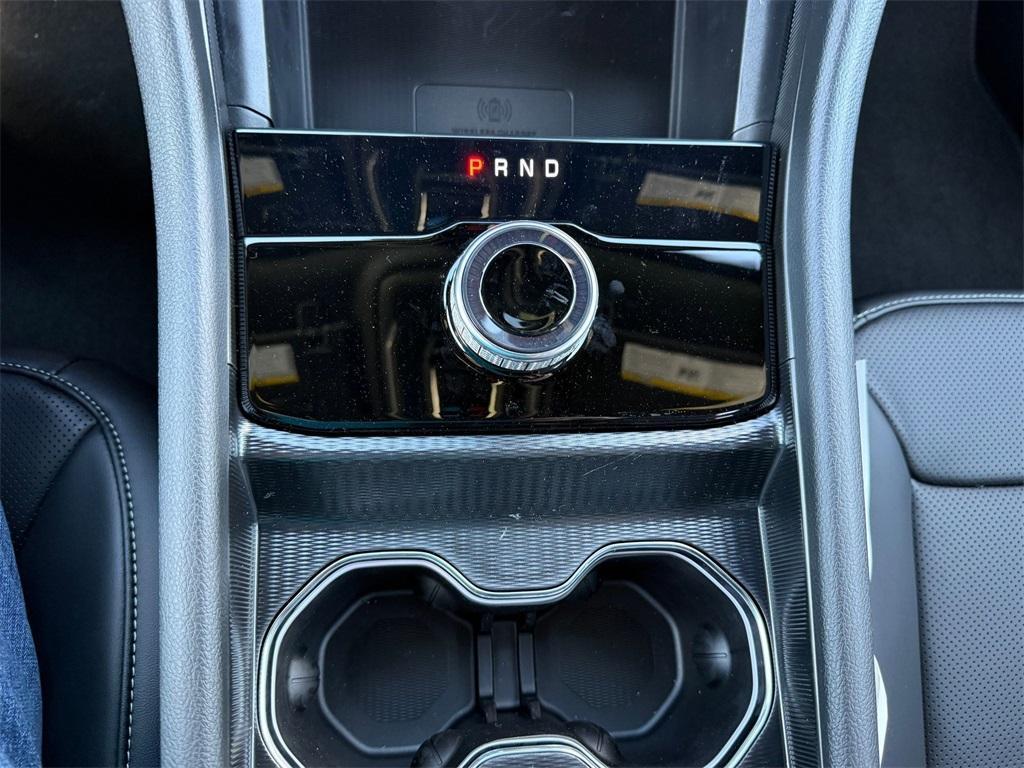 new 2025 Jeep Grand Cherokee L car, priced at $50,282