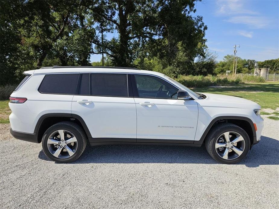 new 2024 Jeep Grand Cherokee L car, priced at $48,298