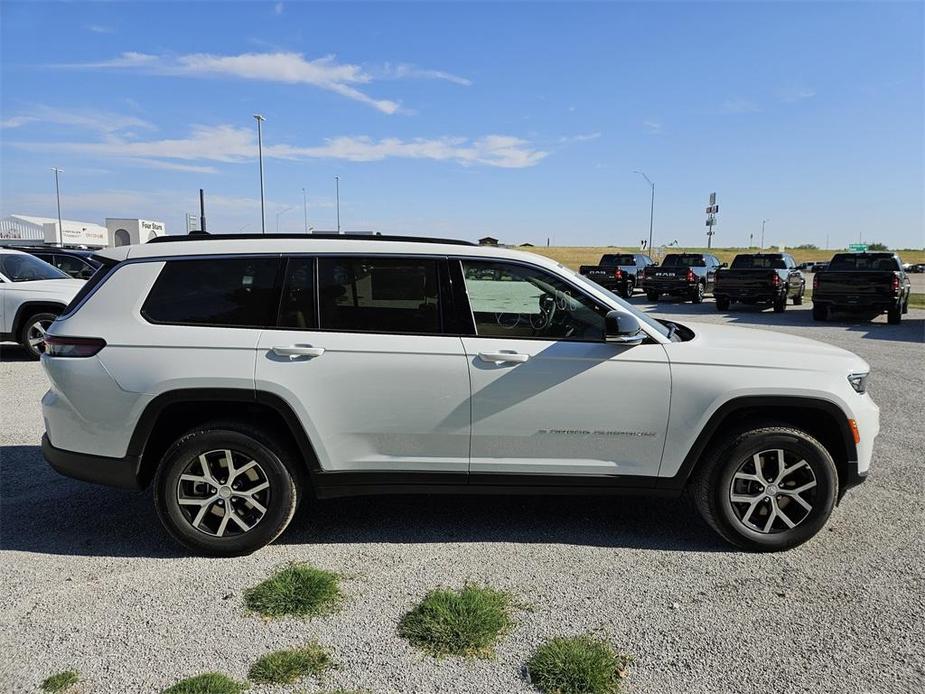 new 2024 Jeep Grand Cherokee L car, priced at $43,569