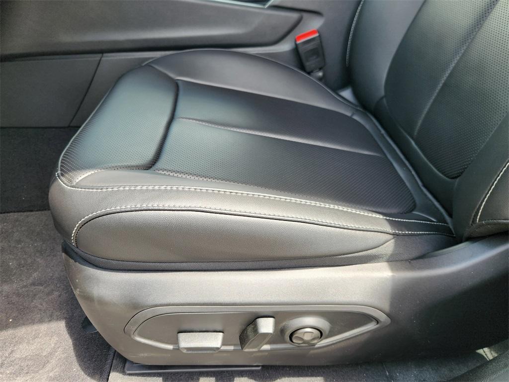 new 2025 Jeep Grand Cherokee L car, priced at $49,800