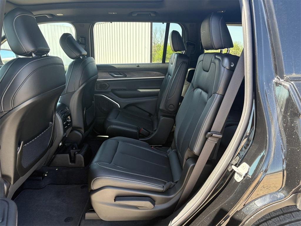 new 2025 Jeep Grand Cherokee L car, priced at $53,297