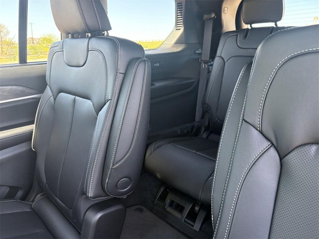new 2025 Jeep Grand Cherokee L car, priced at $53,297
