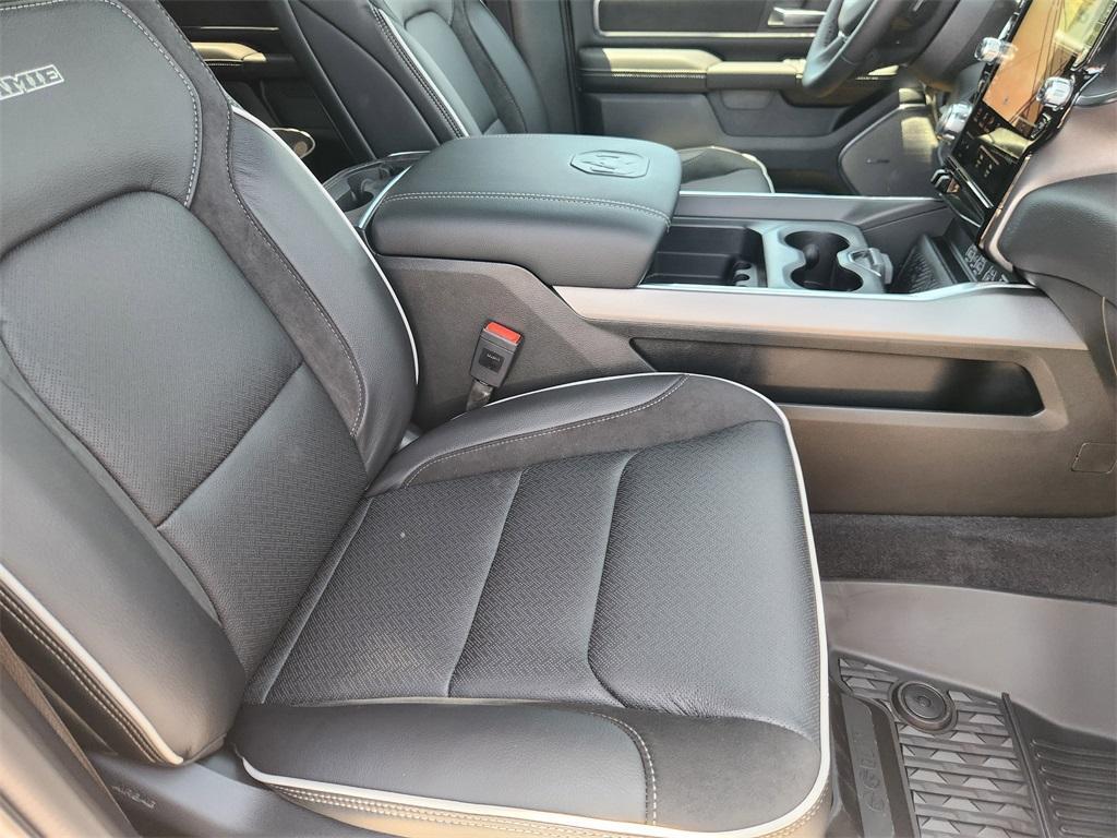 new 2025 Ram 1500 car, priced at $59,726