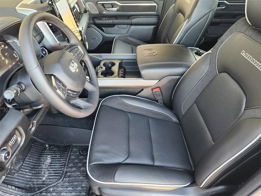 new 2025 Ram 1500 car, priced at $62,461