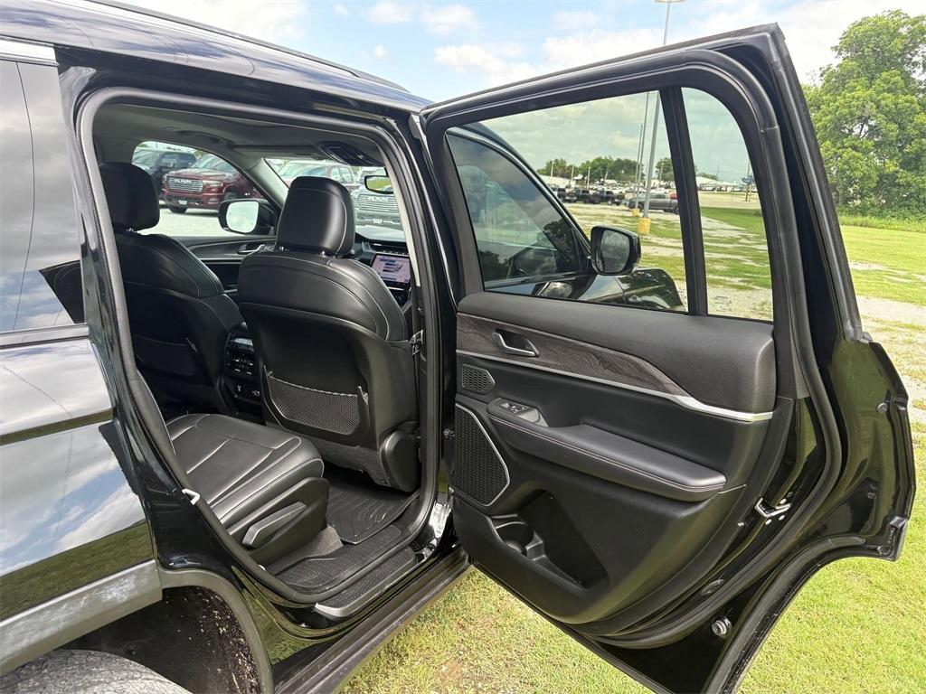 used 2021 Jeep Grand Cherokee L car, priced at $25,520