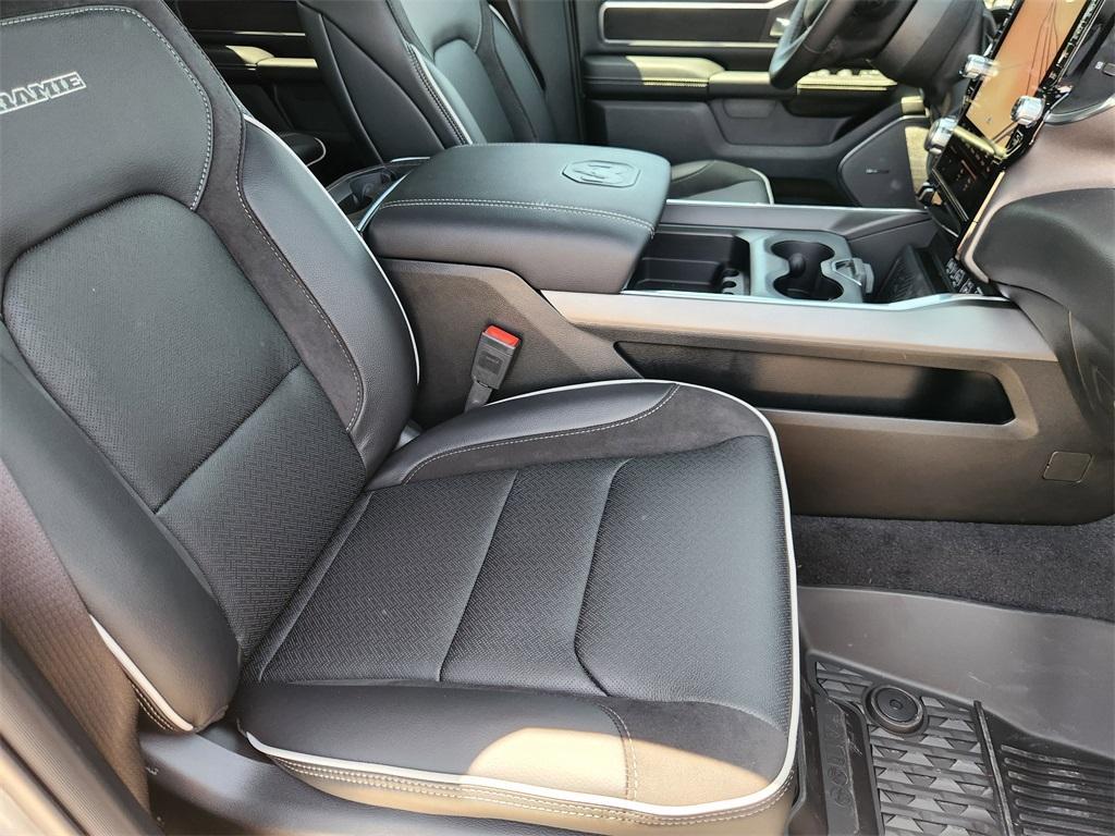 new 2025 Ram 1500 car, priced at $60,016