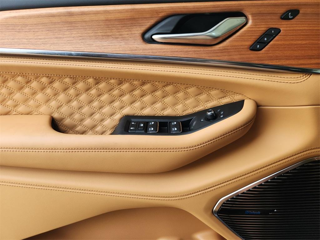 new 2025 Jeep Grand Cherokee L car, priced at $61,212
