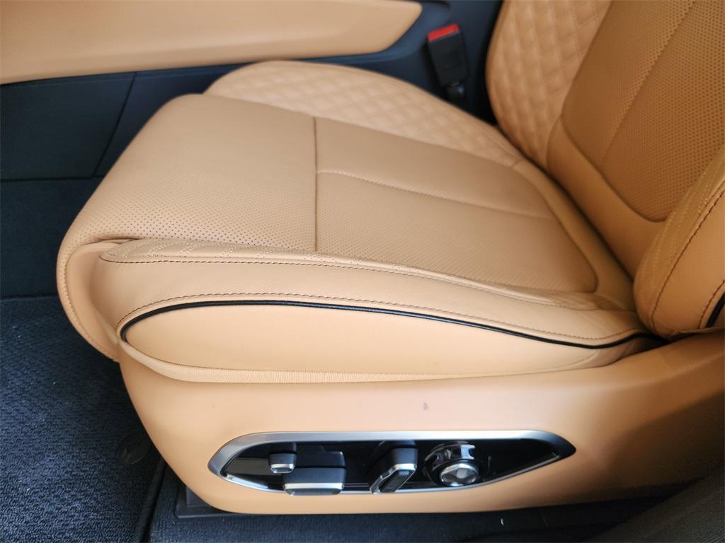 new 2025 Jeep Grand Cherokee L car, priced at $61,212