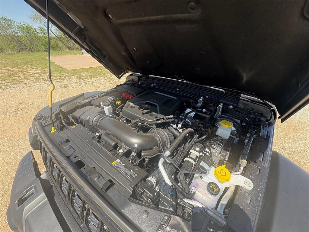 new 2025 Jeep Wrangler car, priced at $48,497