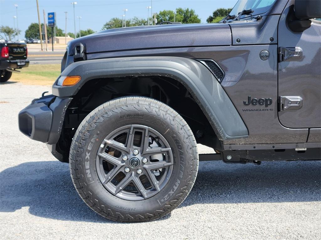 new 2025 Jeep Wrangler car, priced at $43,240