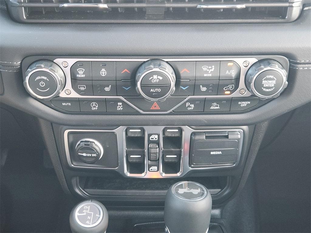 new 2026 Jeep Wrangler car, priced at $56,156