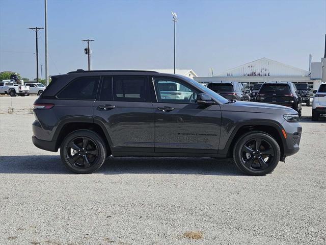 new 2024 Jeep Grand Cherokee car, priced at $44,094