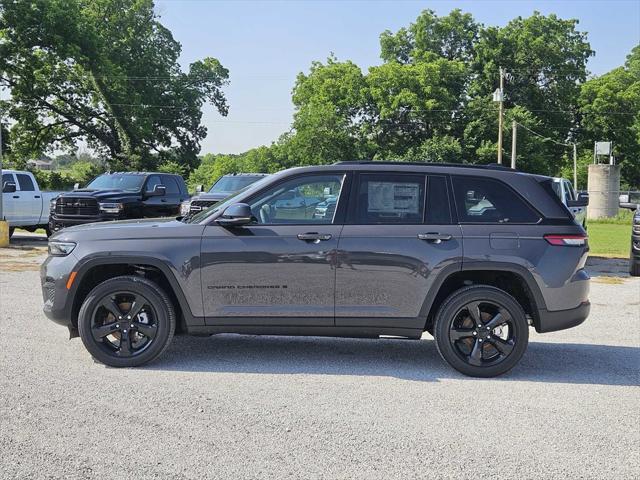 new 2024 Jeep Grand Cherokee car, priced at $44,094