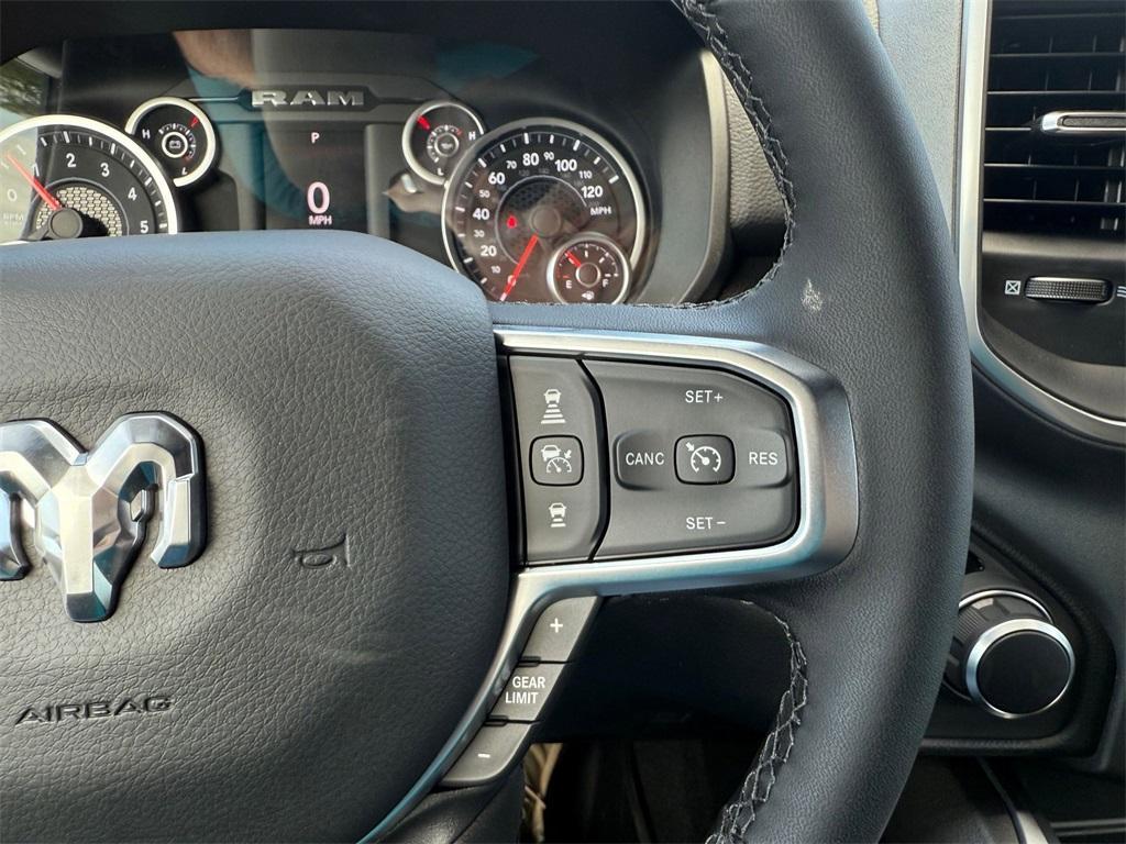 new 2025 Ram 1500 car, priced at $48,647