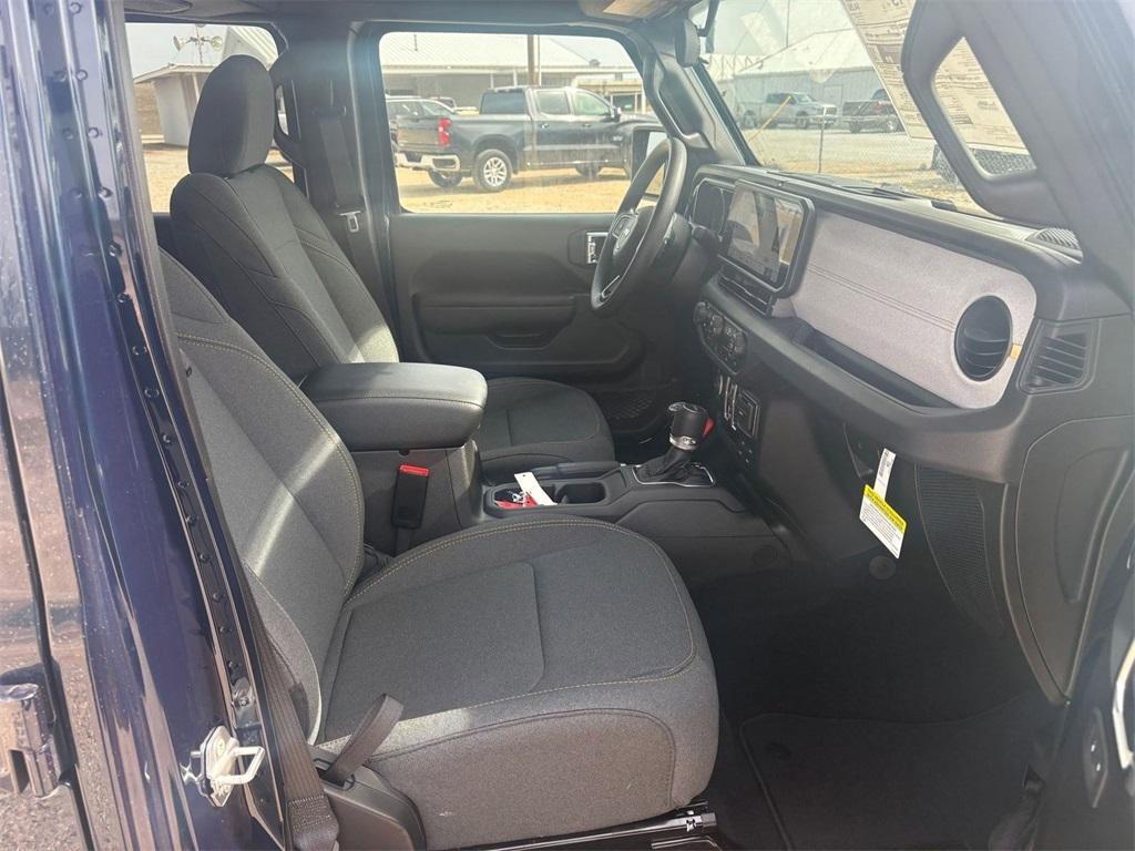 new 2025 Jeep Gladiator car, priced at $42,358