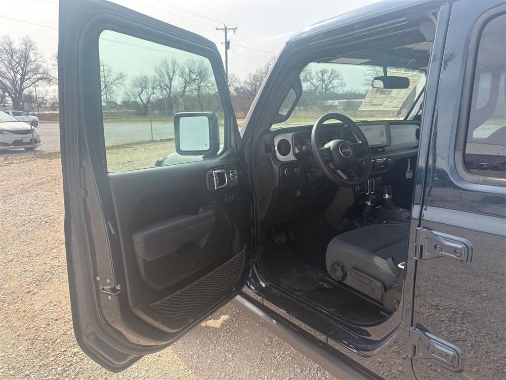 new 2025 Jeep Gladiator car, priced at $42,358