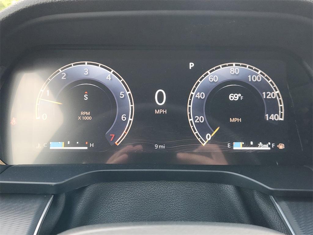 new 2025 Jeep Grand Cherokee car, priced at $38,806