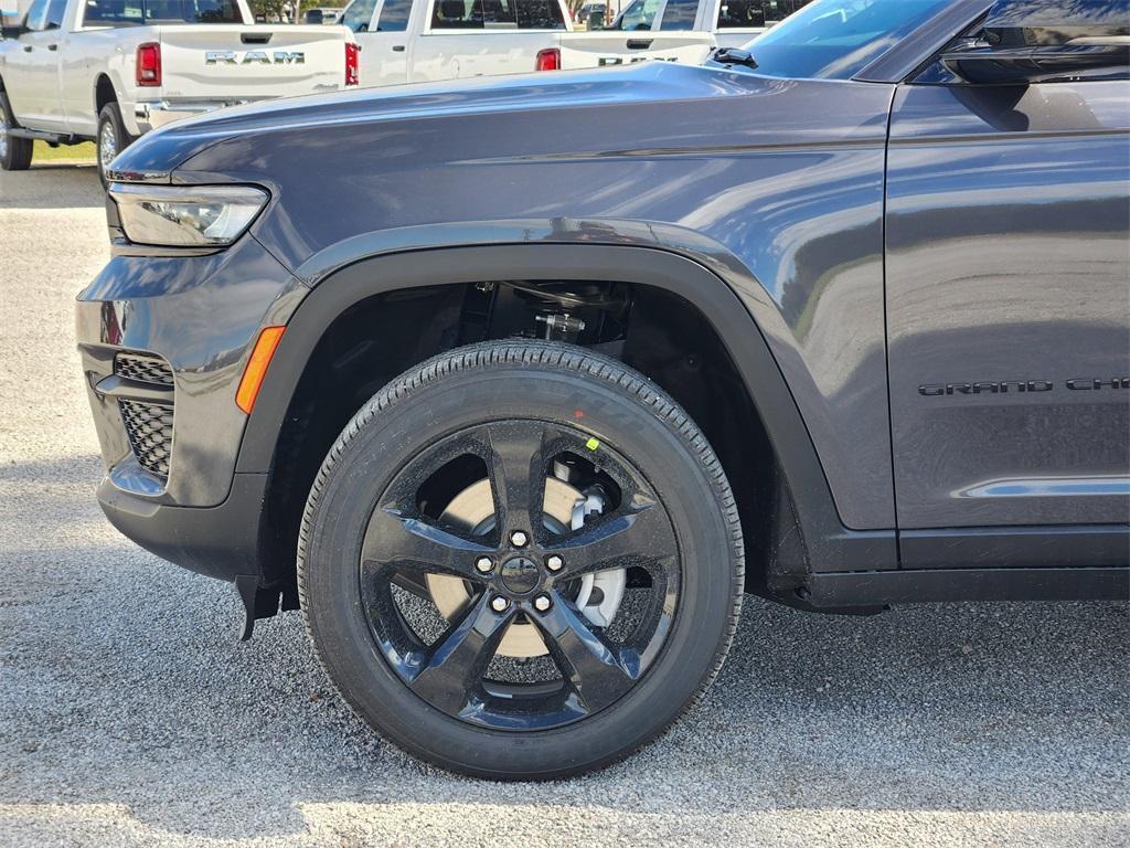 new 2025 Jeep Grand Cherokee car, priced at $38,806
