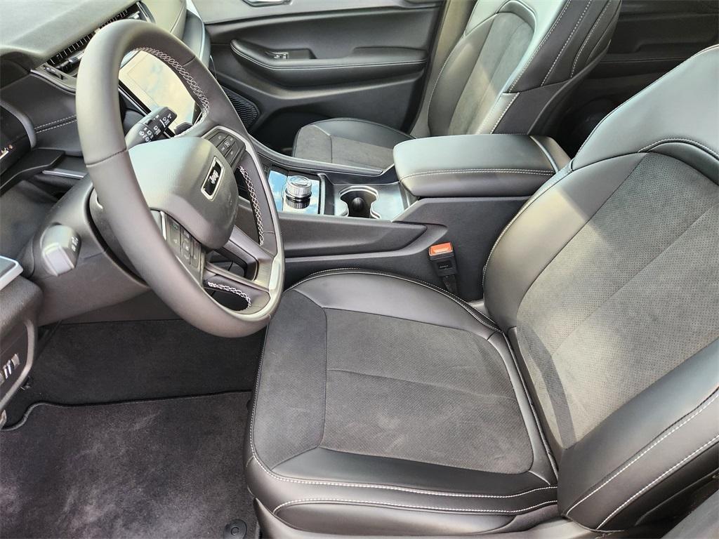 new 2025 Jeep Grand Cherokee car, priced at $38,806