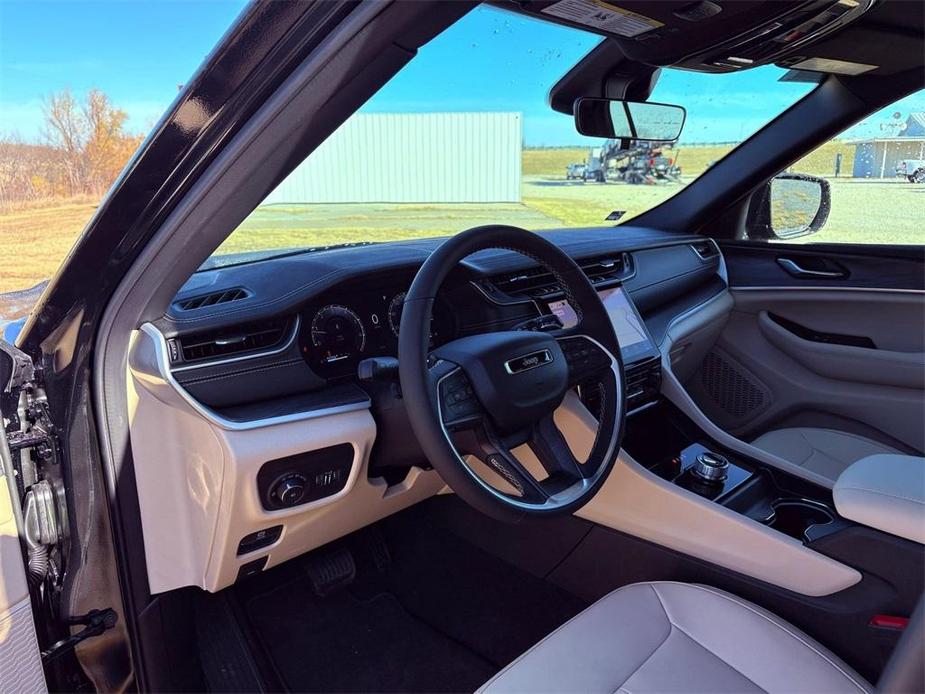 new 2025 Jeep Grand Cherokee car, priced at $44,339