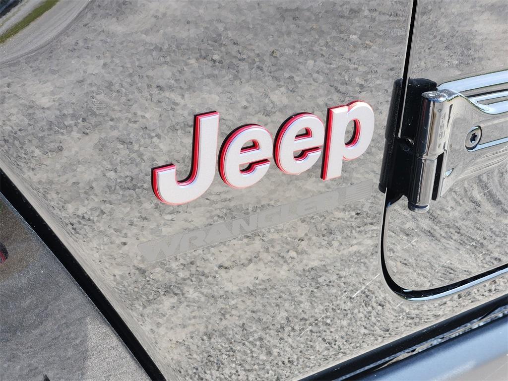 new 2025 Jeep Wrangler car, priced at $61,180