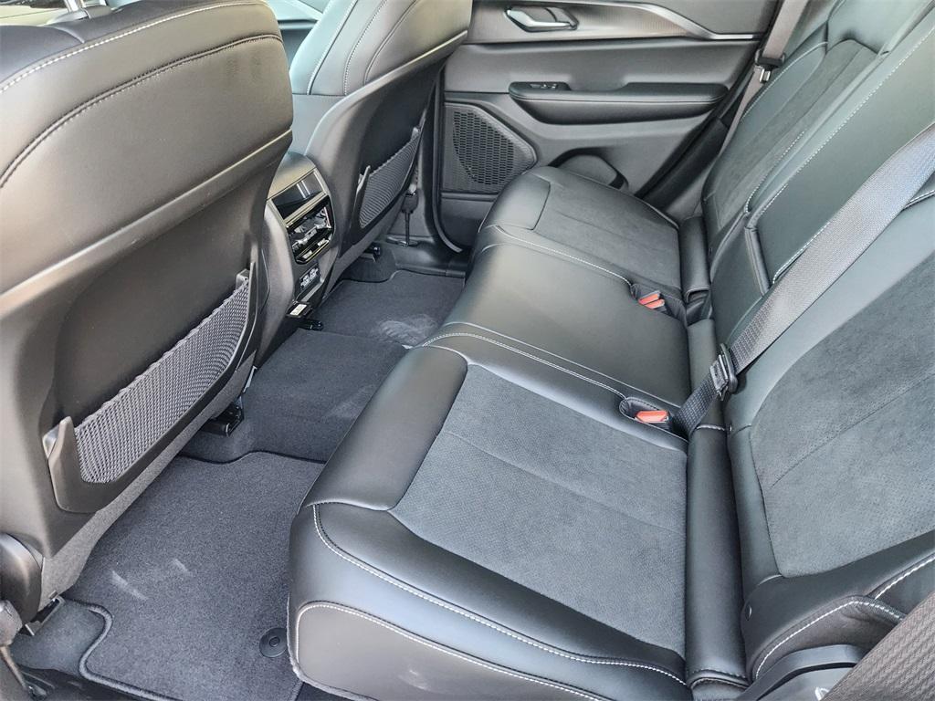 new 2025 Jeep Grand Cherokee car, priced at $42,538