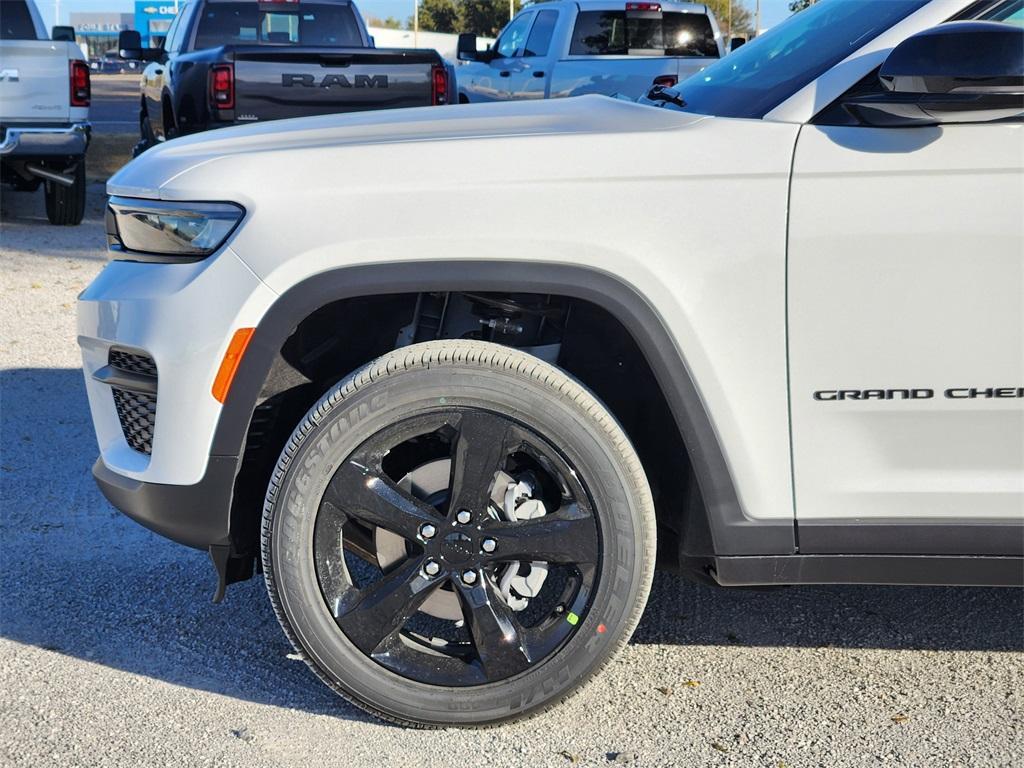 new 2025 Jeep Grand Cherokee car, priced at $42,538