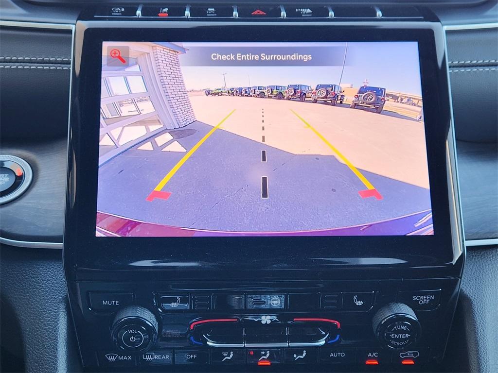 new 2025 Jeep Grand Cherokee car, priced at $46,839