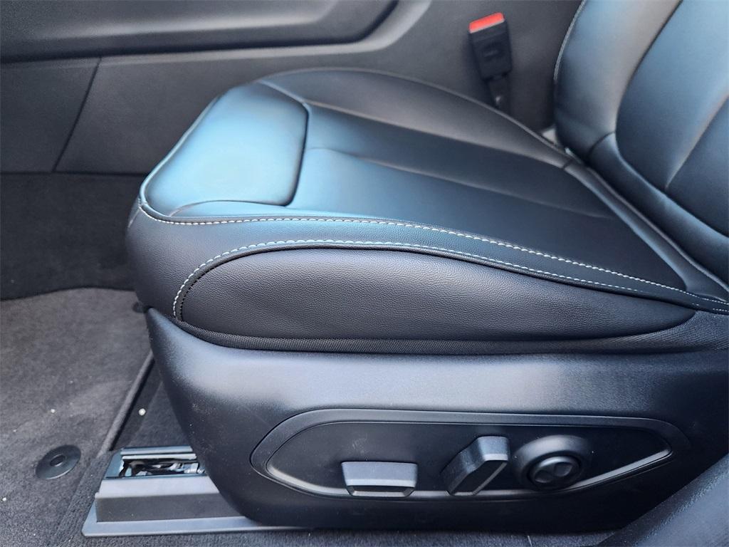 new 2025 Jeep Grand Cherokee car, priced at $46,839