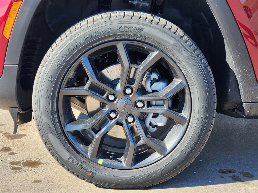 new 2025 Jeep Grand Cherokee car, priced at $46,839